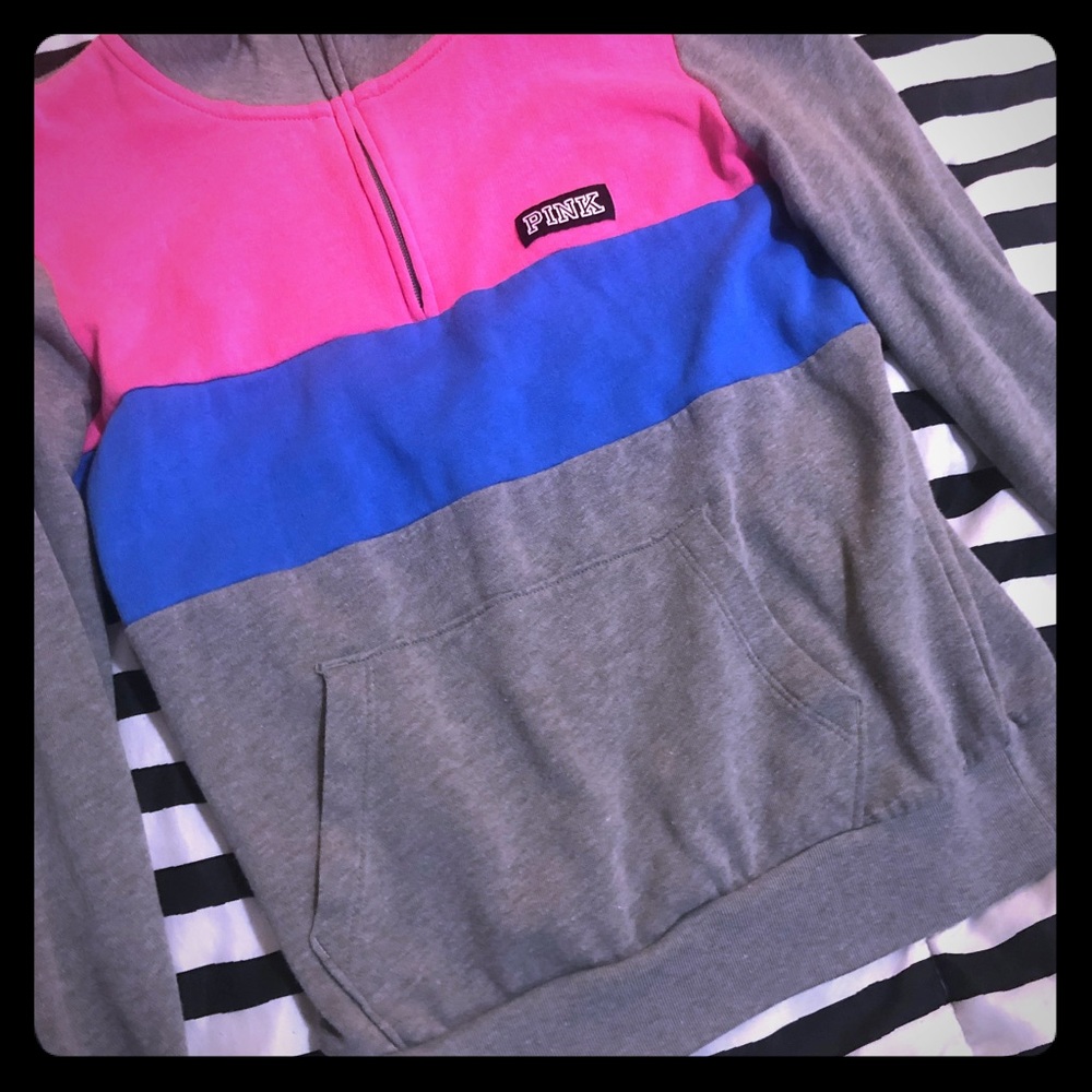 Victoria secret’s Pink sweater/sweatshirt! 👛
